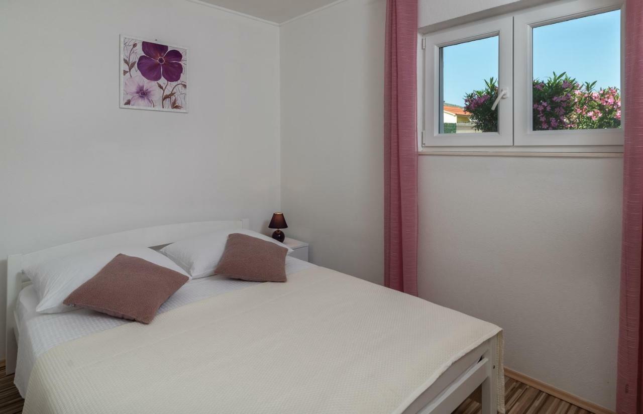 Apartment Nives 特罗吉尔 外观 照片
