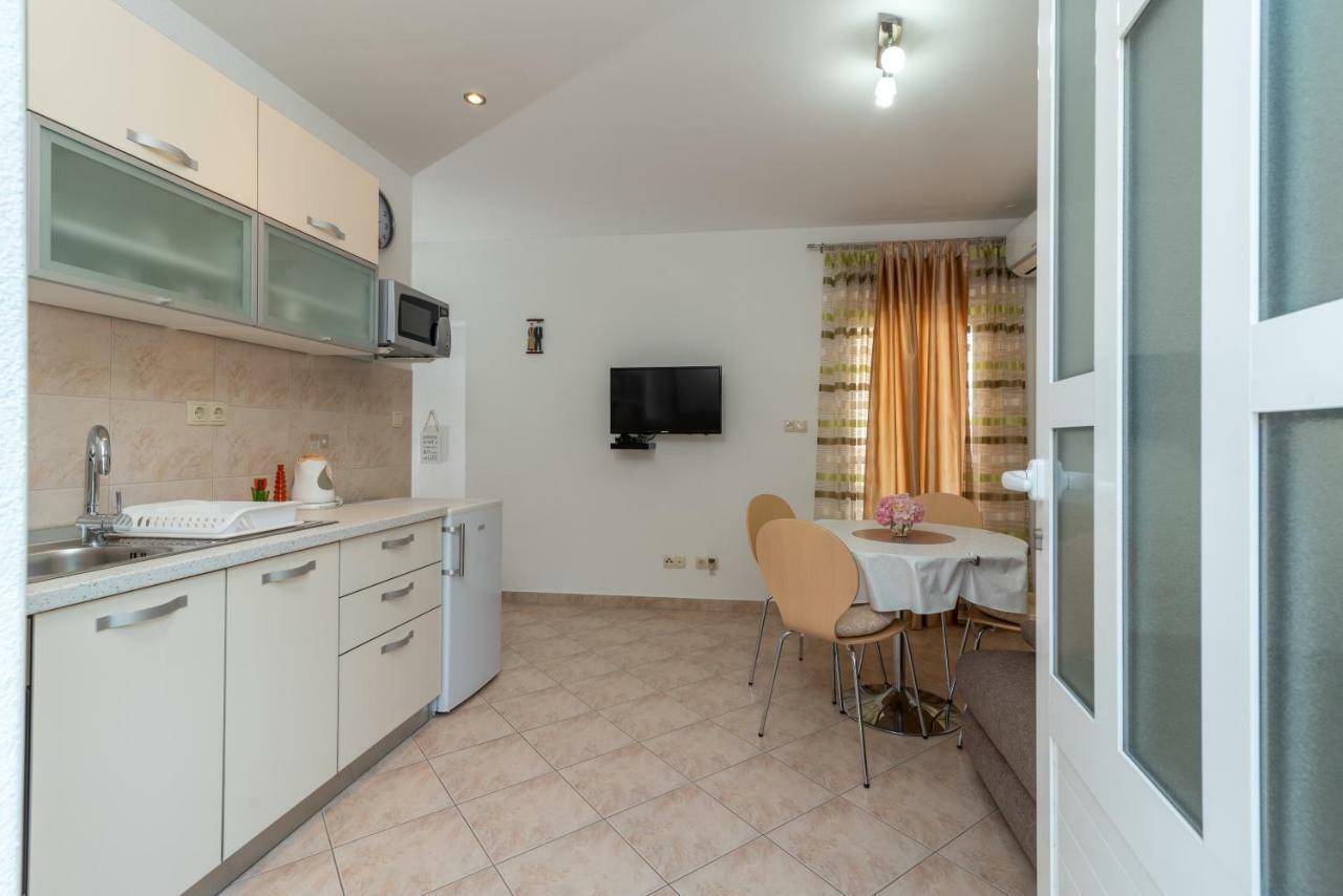 Apartment Nives 特罗吉尔 外观 照片