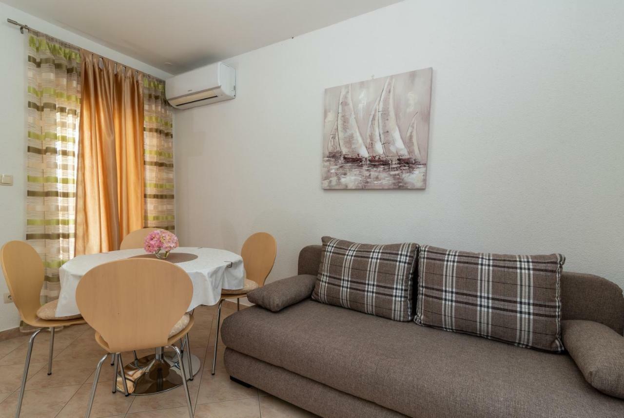 Apartment Nives 特罗吉尔 外观 照片